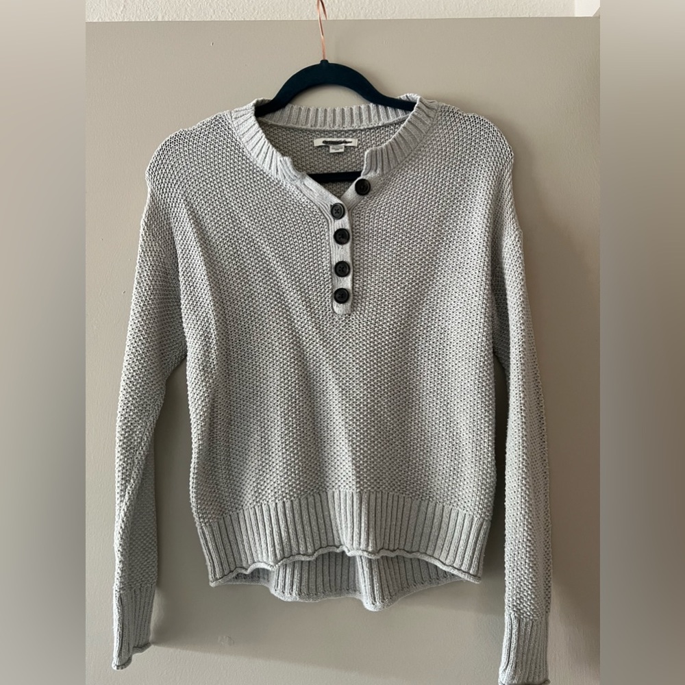 American Eagle grey sweater